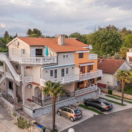 Apartments Dino Malinska Ngoại thất bức ảnh