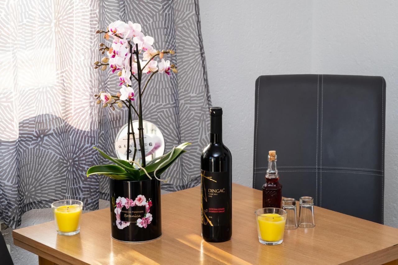 Apartments Dino Malinska Ngoại thất bức ảnh