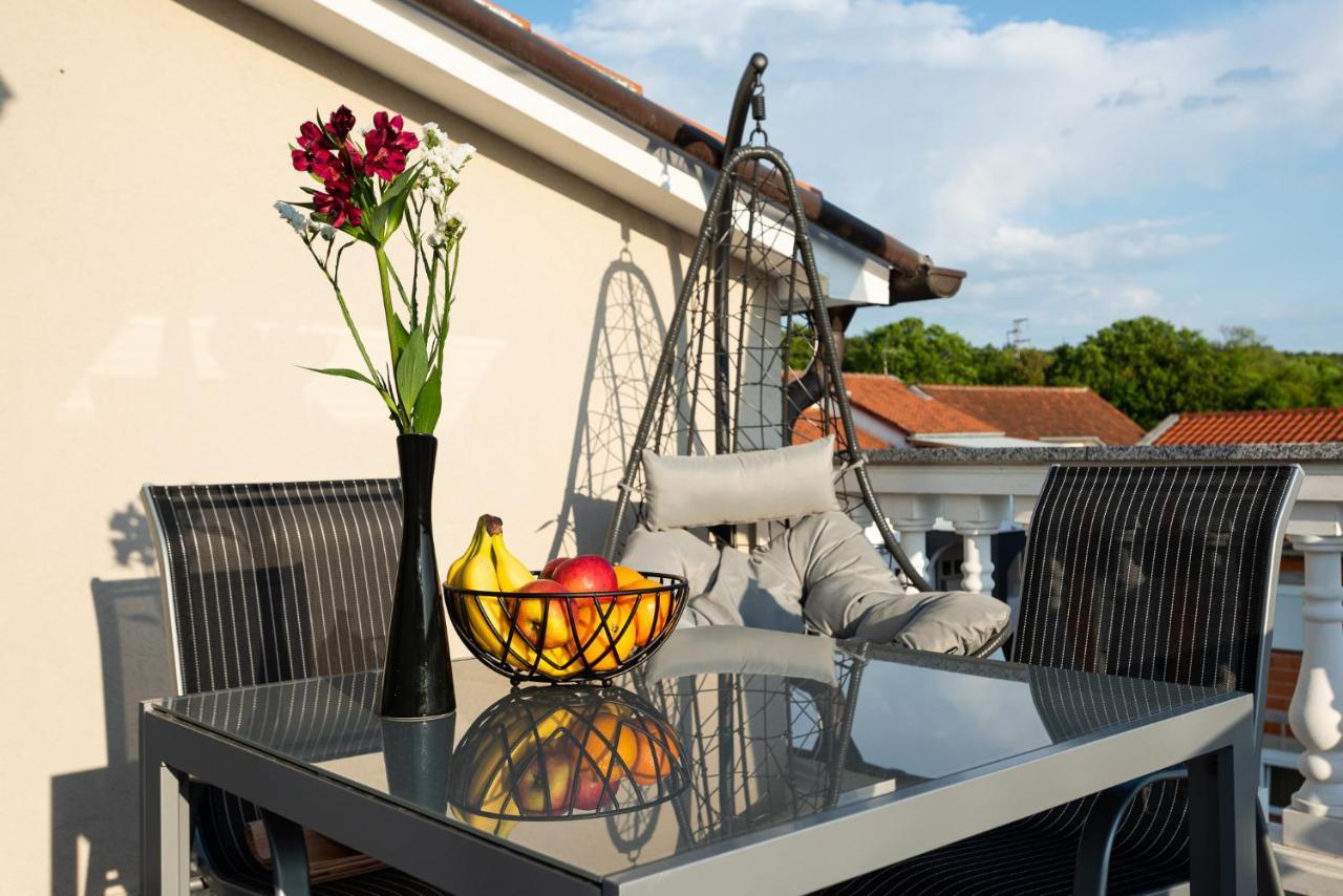 Apartments Dino Malinska Ngoại thất bức ảnh